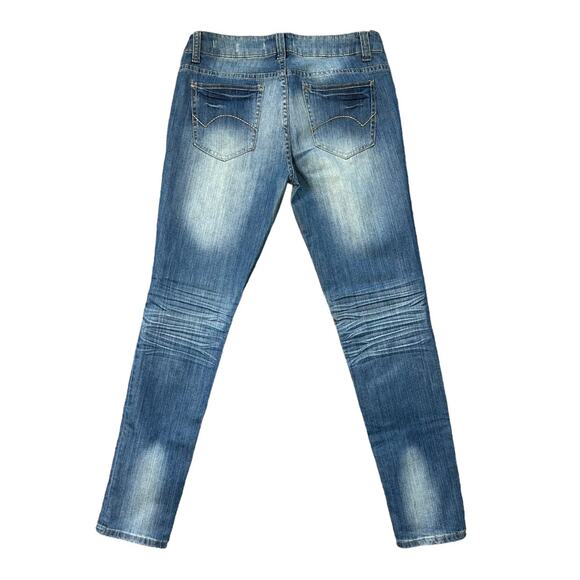 2b bebe Jeans Women's Size 30 Dark Wash Ripped Lace Distressed Denim Jeans - Picture 2 of 9